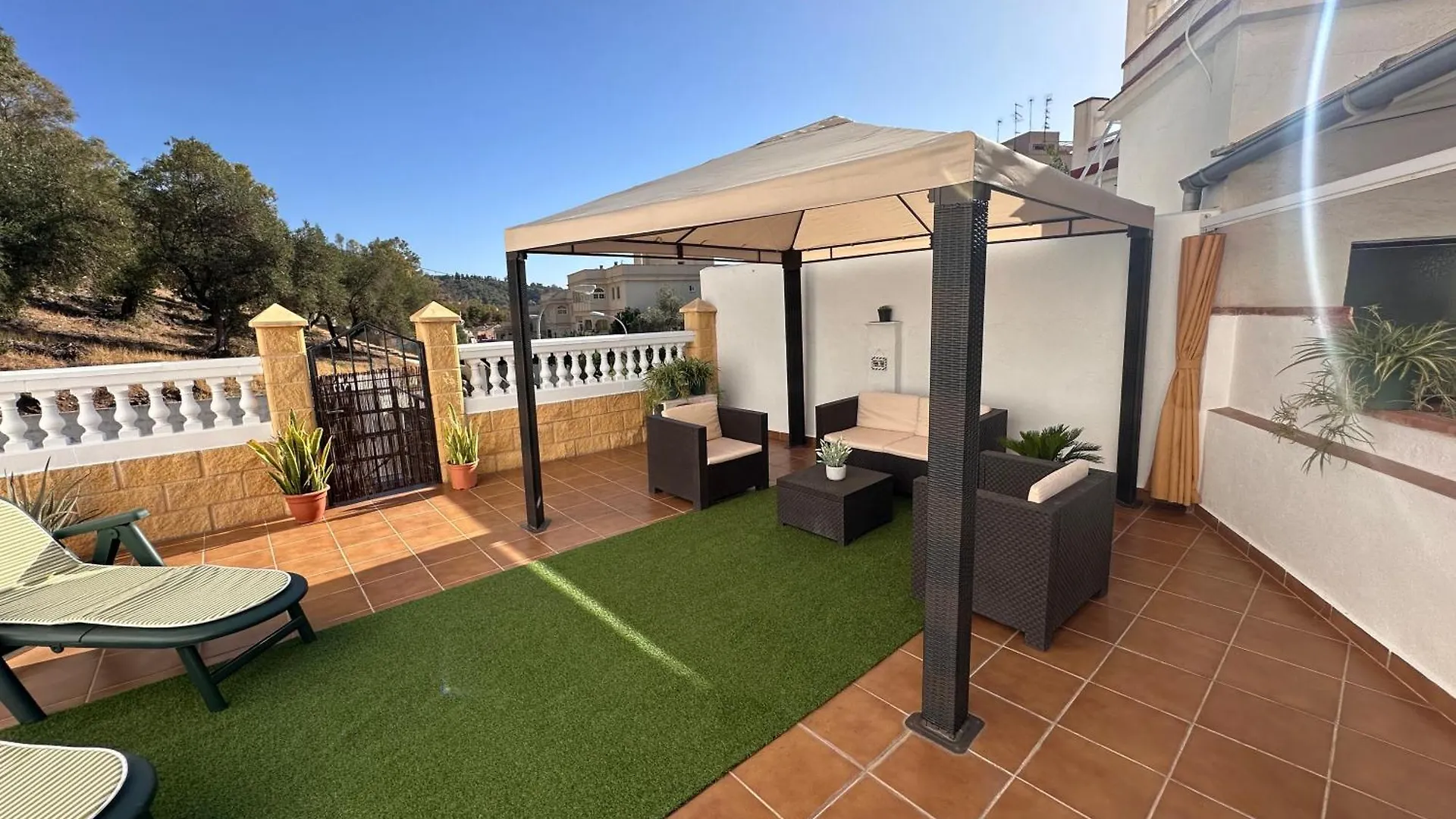 Contacten van The House In Toquero Solarium Views To The Alcazaba